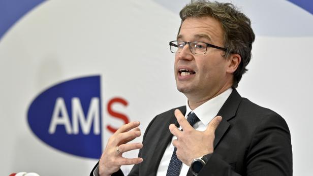AMS-Chef Kopf will "jetziges Kurzarbeit-Modell beibehalten"