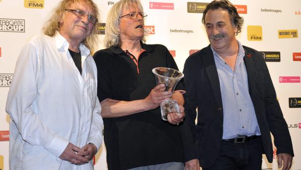 Die "Fürstenfeld"-Stars von STS wurden bei den Amadeus Awards für ihr Lebenswerk geehrt. v.l.n.r.: Schiffkowitz, Günter Timischl und Gert Steinbäcker