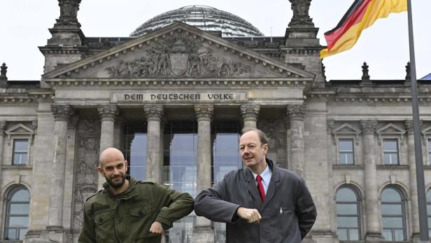 Satirepartei zieht in Deutschen Bundestag ein