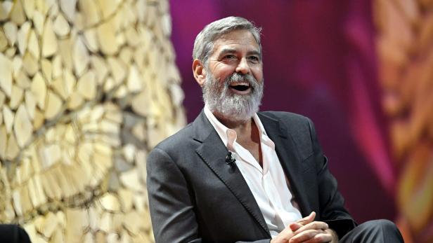 George Clooney: Dreijähriger Sohn unterbricht Zoom-Interview