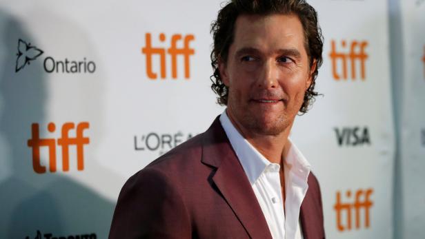 Schlechter Küsser? McConaughey verteidigt vermasselte Kuss-Szene mit Kate Hudson