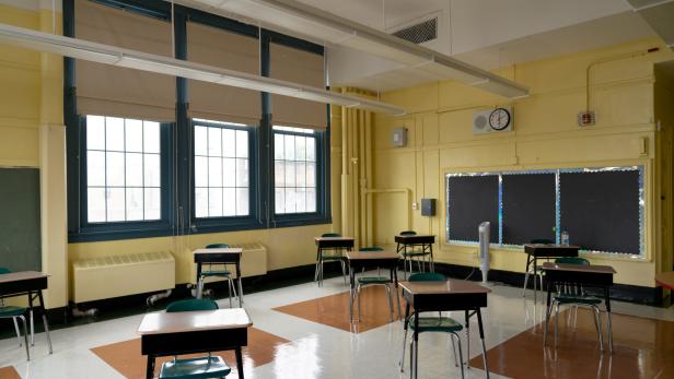 Die zweite Welle: New York schließt seine Schulen