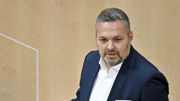 Corona: Schlagabtausch zwischen ÖVP und Blau-Pink