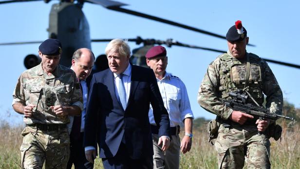 Trotz Corona und Brexit: Johnson kündigt Rekord-Militär-Budget an