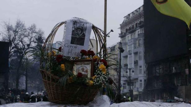 KURIER-Reporter Stefan Schocher berichtete aus Kiew. Mit im Gepäck: Seine Fotokamera.