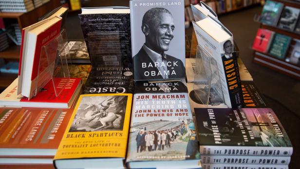 Barack Obama's new book sells almost 900,000 in first 24 hours of release
