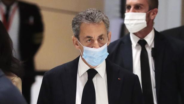Bestechung: Nicolas Sarkozy muss vor Gericht