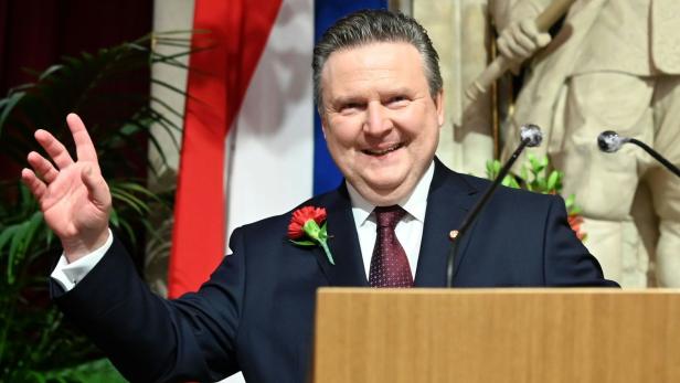 Die erste rot-pinke Stadtregierung Wiens ist jetzt im Amt
