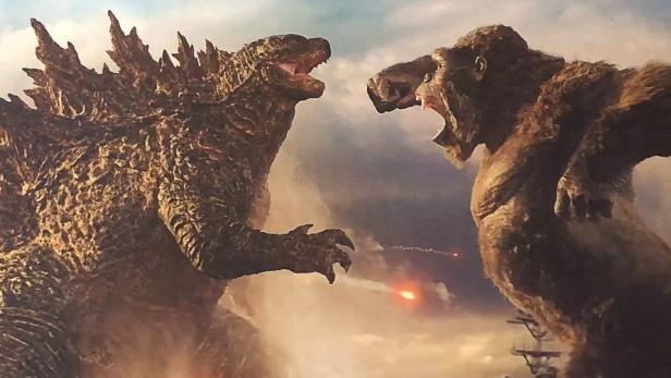 Godzilla und Kong stehen sich in einer Kampfszene gegenüber.