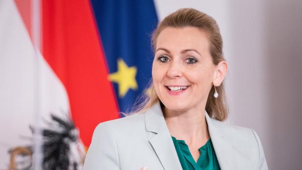 Arbeitsministerin Christine Aschbacher (ÖVP)