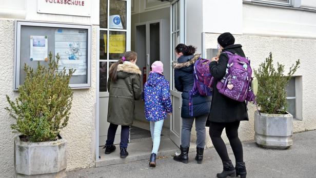 Gratis-Ganztagsschule in Wien: Neos lehnen eigenen Antrag ab