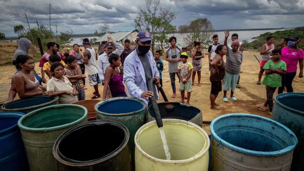 Selbst sauberes Trinkwasser ist in Venezuela Mangelware