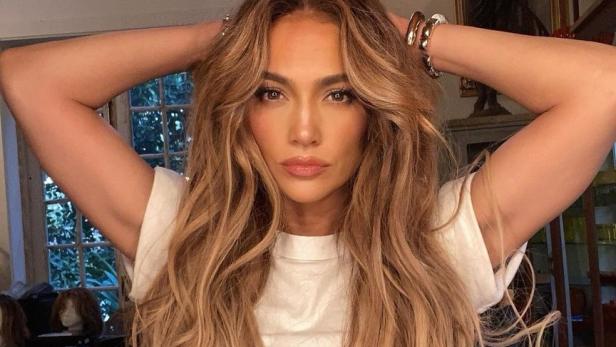 Ein Glow wie bei J.Lo: Warum von Promis entwickelte Kosmetik boomt