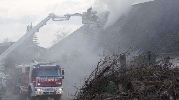Großeinsätze für Feuerwehren: Mehrere Brände in NÖ