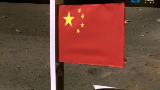 Chinas Flagge auf dem Mond: High-Tech-Tricks und Click-Rekorde