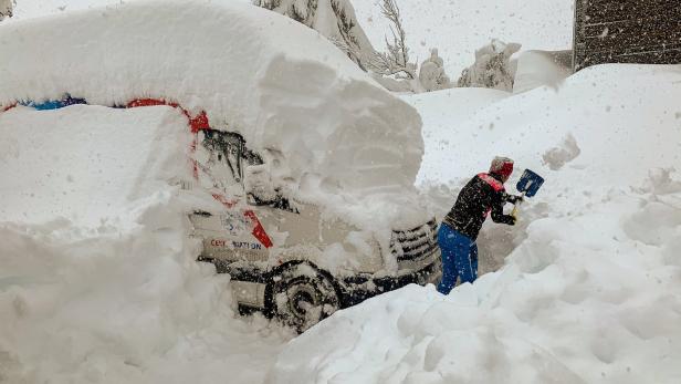 Weiter Neuschnee: 4.000 Haushalte in Osttirol ohne Strom