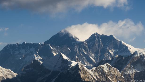 8.848 Meter und 86 Zentimeter ist der Everest hoch