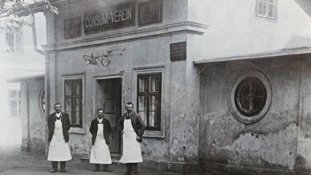 Ein historisches Foto des Marienthaler Consum-Vereins.