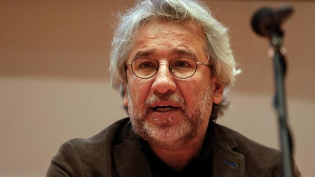 Der im deutschen Exil lebenden Journalist Can Dündar