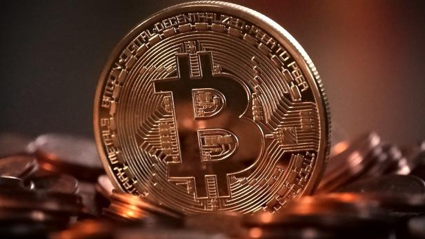 Ein Monats Tief: Bitcoin fällt unter 30.000 US-Dollar