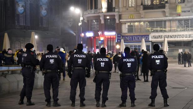 Großes Polizeiaufgebot in Wien (hier am Stephansplatz)