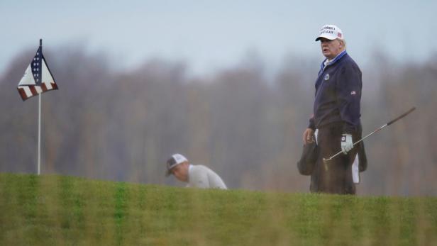 Trump verbrachte acht Feiertage mit Golfen, Twittern und Wüten