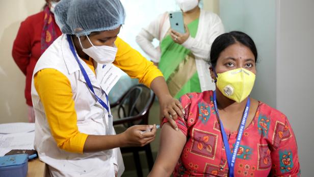 Testdurchgang: In Indien werden bereits die Abläufe für die große Impfkampagne geprobt.