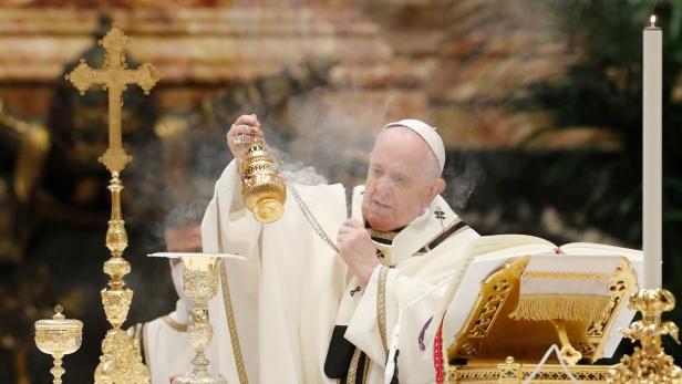Papst fordert am  Dreikönigstag zu "gläubigen Realismus" auf