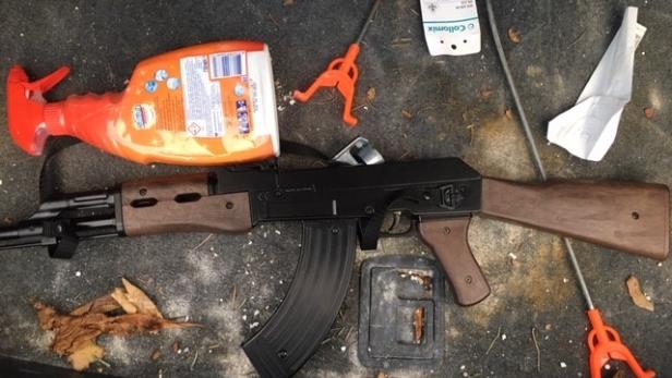Spielzeuggewehr in Auto löst Polizeieinsatz aus