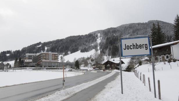 Britische Skilehrer sollen in Tirol "nonstop" Party gemacht haben