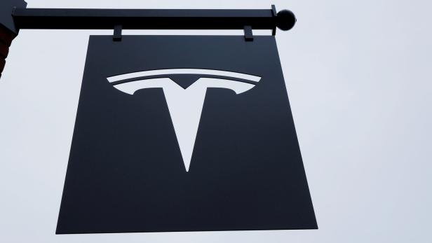 US-Behörde: Tesla soll 158.000 Fahrzeuge zurückrufen
