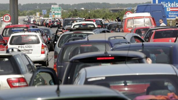 Verkehr bleibt Spitzenreiter bei Treibhausgasen.