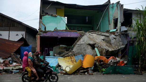 Indonesien: 81 Tote nach Erdbeben auf Sulawesi