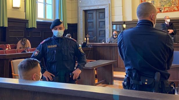 Bordell-Prozess in St. Pölten: "Bin fast in Ohnmacht gefallen"