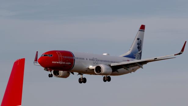 FILE PHOTO: Norwegian Air Sweden Boeing 737-800 plane SE-RRY approaches Riga International Airport in Riga