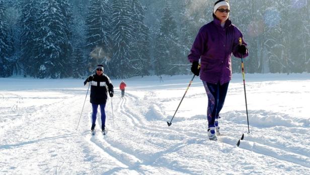 Schnee fällt am Samstag vor allem in Osttirol und Oberkärnten. Die Wintersportler freut es. Winterlich geht es nächste Woche weiter.