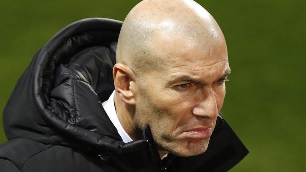 Real Madrid coach Zinedine Zidane tested positive for coronavirus COVID-19 disease