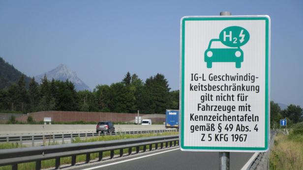 ASFINAG: Mit 1. Juli neue IG-L Tempolimitausnahme für Null-Emissions-Autos Dürfen Elektroautos auf Autobahnen schneller fahren?