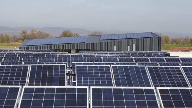 Lange Wartezeiten bei  neuen Fotovoltaikanlagen