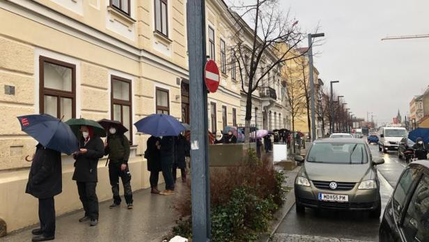 Weiter Test-Chaos in Mödling: Bürger und Stadtchef verärgert