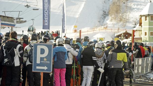Umfrage: 64% sind dafür, die Skigebiete zu schließen