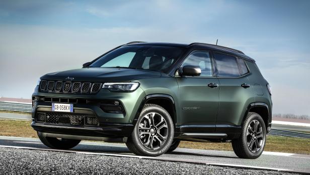 1_new_jeep_compass_80th_anniversary.jpg