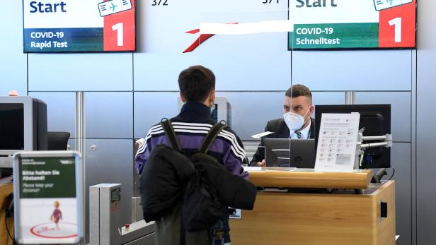 Reisebüros und Flughafen Wien fordern "digitalen Corona-Pass"