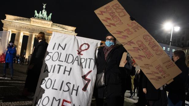 Polen: Wie ungewollt Schwangere Hilfe in Berlin finden