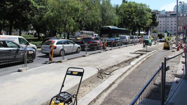 Aufreger Getreidemarkt: Die Errichtung des Radwegs legt ganze Stadtteile lahm