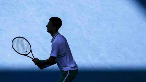 Australian Open: Djokovic nur mit Mühe in Runde drei