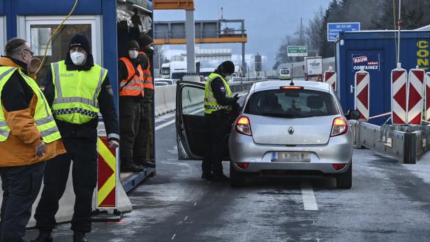 An der Grenze von Tirol und Deutschland wird streng kontrolliert