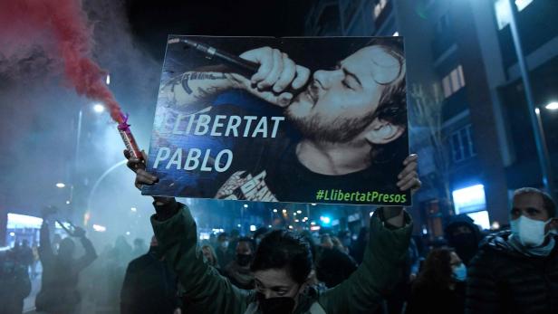 Heftige Proteste in Barcelona und anderen Städten
