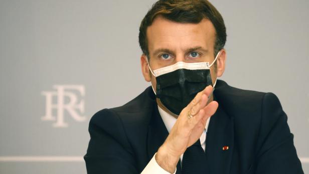 Macron presents new national cybersecurity strategy 