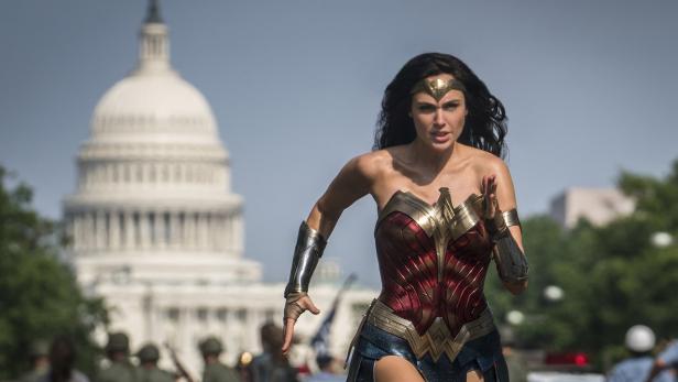 Gal Gadot muss wieder einmal die Welt retten: „Wonder Woman 1984“